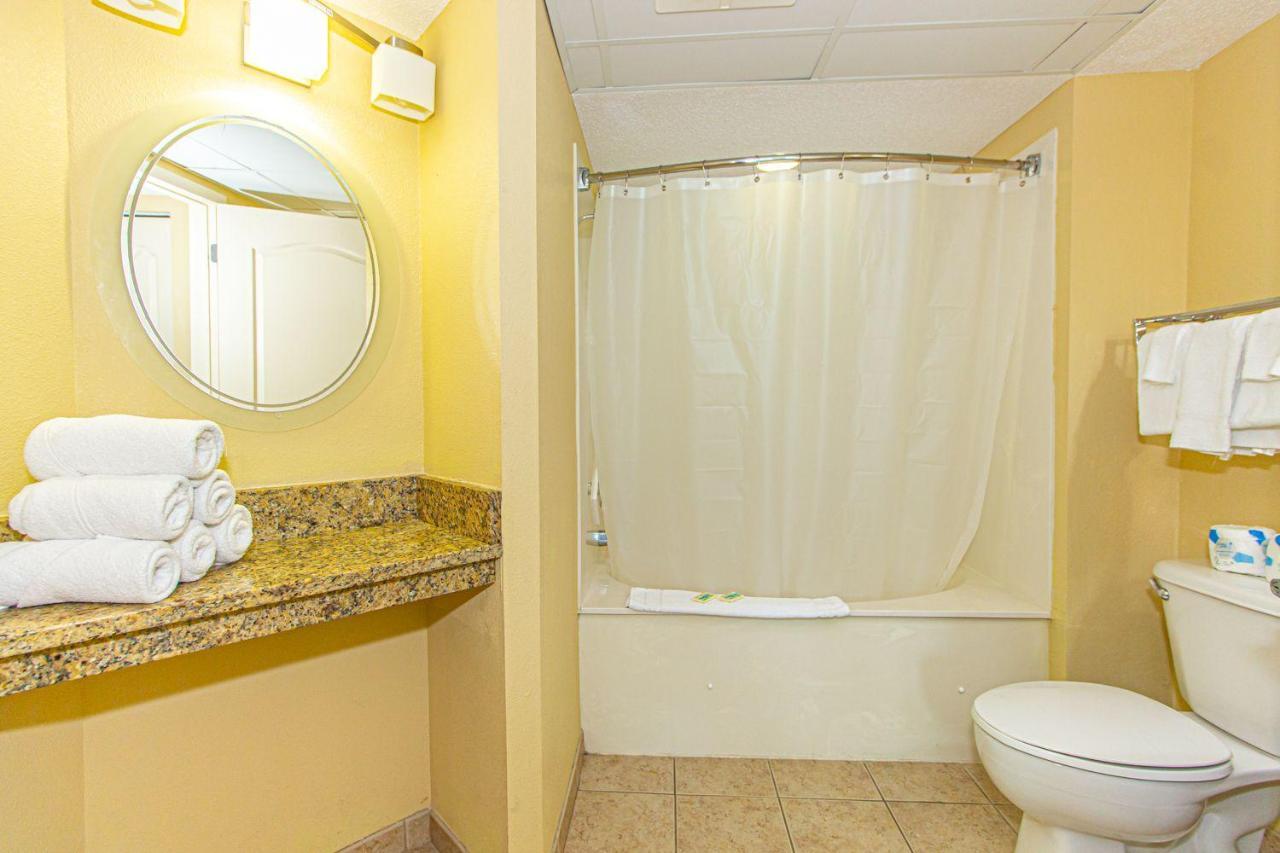 Oceanfront 2 Bedroom Suite With Incredible Views! Carolinian 630 شاطئ ميرتل المظهر الخارجي الصورة
